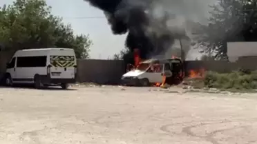 Nusaybin'de Park Halindeki Araç Yandı