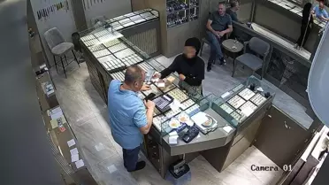 Sarraf, Dolandırılmaktan Kurtardı