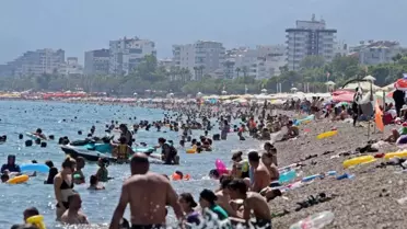 Antalya'da deniz bile yanıyor! Sıcaklık 32 dereceye ulaştı