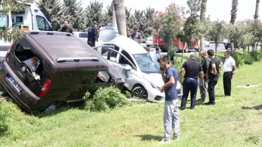 Antalya'da Trafik Kazası: 2 Polis Yaralı