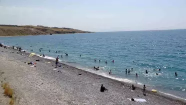Türkiye'de ilk ve tek! Dermatologların önerdiği plaj doldu taştı