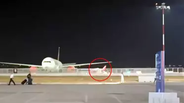 Jet2 Uçağı Duman Nedeniyle Antalya'ya Döndü