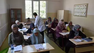 Gaziantep'te Kadınlar Okuma Yazma Kurslarıyla Hayallerine Kavuşuyor