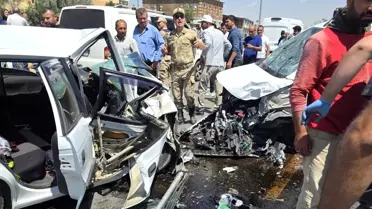 Ahlat'ta Trafik Kazası: 8 Yaralı