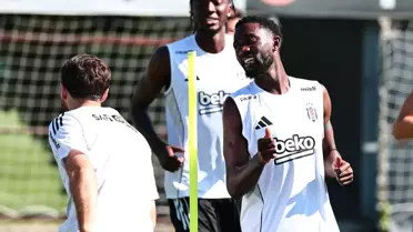 Beşiktaş St. Patricks Maçına Hazırlanıyor