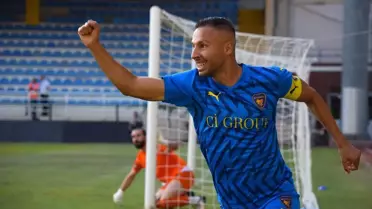 Yasin Öztekin Yalovaspor'a Geçti