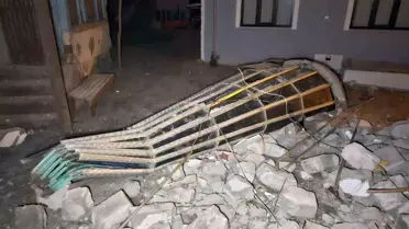 Balıkesir Sındırgı'da 6,1 büyüklüğünde deprem