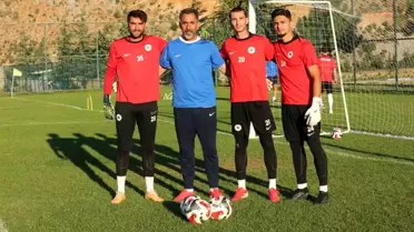 Isparta32 Spor'da Kaleciler Yoğun Antrenmanda