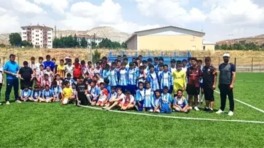 Akkışla'da Yaz Futbol Kursu Etkinliği