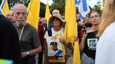 Pilotlar Netanyahu'ya karşı sokakta