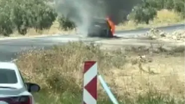 Hatay'da Seyir Halindeki Otomobil Yandı