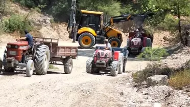 Bozdoğan'da İncir Üreticileri İçin Arazi Yolları Düzenleniyor