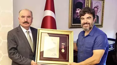 Gazi Telat Kahyaoğlu'na Devlet Övünç Madalyası Verildi