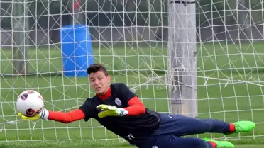 Berke Özer Lille'e Transfer Oldu