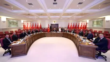 Bakan Güler, Türkiye Harp Malulü Gaziler, Şehit Dul ve Yetimleri Derneği Genel Başkanı Işık'ı kabul etti