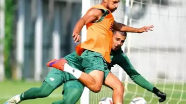 Bursaspor Taktik Ağırlıklı Antrenman Yaptı