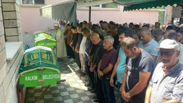 Kazada Hayatını Kaybedenlerin Cenazesi Toprağa Verildi