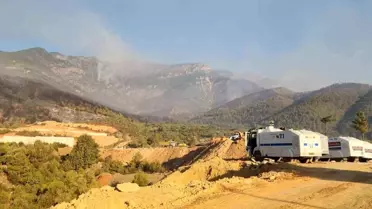 Hatay'da Orman Yangınına Müdahale Devam Ediyor