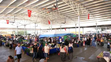 İncirliova Pazarı Vantilatörlerle Serinletildi