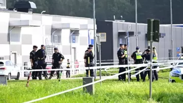 Danimarka'da yolcu treni raydan çıktı: Çok sayıda yaralı var
