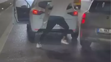 Ümraniye'de Yol Verme Tartışması Kavgaya Dönüştü