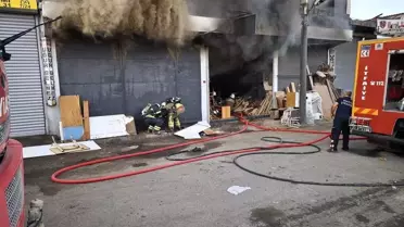 İskenderun'daki Mobilya Atölyesinde Yangın Çıktı