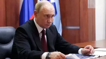 Putin'den Trump ile Görüşmede Çekilme Teklifi
