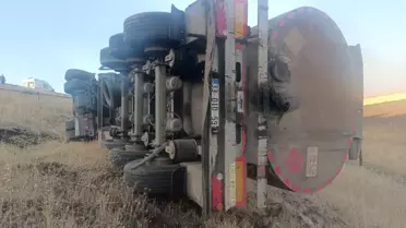 Tanker Devrildi, Şoför Yaralandı