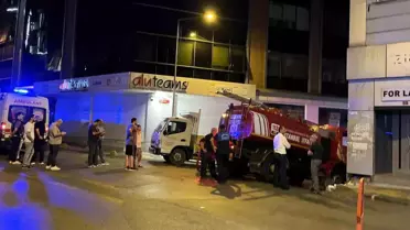 Kağıthane'de İş Merkezinde Yangın