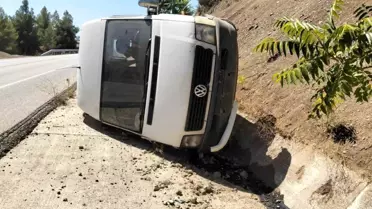 Burdur'da Minibüs Devrildi: 1 Yaralı