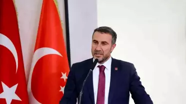 Saadet Partisi'nden CHP'ye Eleştiriler: 'Gündemi Değiştiren Bir Kan Damarı Var'