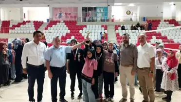 Hafızlık Öğrencileri Voleybol Turnuvasında Yarıştı
