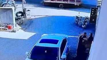 Konya'da Kadınlar Arasındaki Kavga Güvenlik Kamerasında