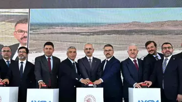 Bakan Uraloğlu: Zengezur koridoru, Türkiye, Azerbaycan ve Ermenistan arasında ekonomik işbirliğini güçlendirecek, bölgesel barışı pekiştirecek