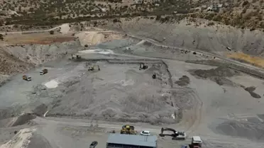 Mardin'de UEFA kriterlerine uygun 2 futbol sahasının yapımına başlandı