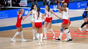 Türkiye Voleybol Takımı Dünya Şampiyonası'na Başladı