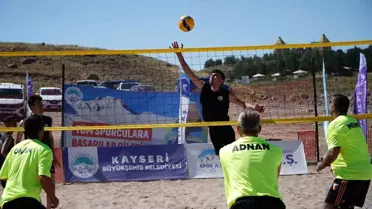Kayseri'de En Havalı Voleybol Turnuvası Başladı
