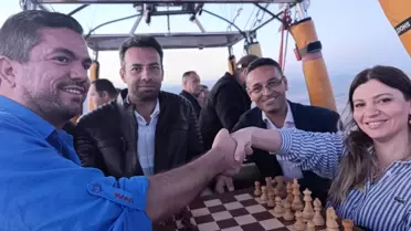Kapadokya'da Gökyüzünde Satranç Maçı
