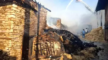 Kütahya'da Yangın: 4 Ev Zarar Gördü