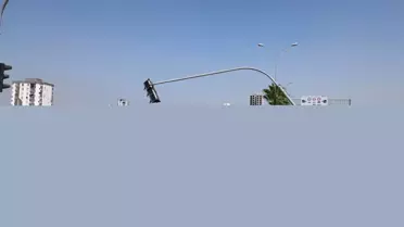 Adana'da Tanker Kaza Yaptı: 2 Yaralı