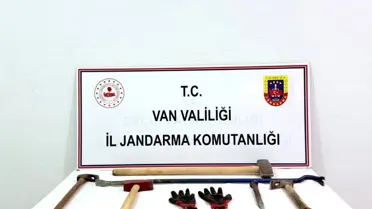 Van'da Kaçak Kazı İhbarı: 3 Gözaltı