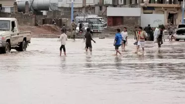 Yemen'de sel felaketi! 5'i çocuk 7 kişi hayatını kaybetti