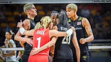 A Mili Kadın Voleybol Takımı Son 16'ya Yükseldi