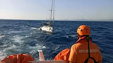 Datça'da Sürüklenen Yelkenli Kurtarıldı