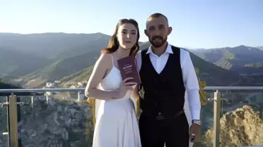 Torul Kalesi Cam Seyir Terası'nda İlk Nikah Töreni