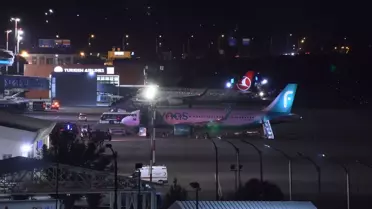 Flynas Uçağı Acil İniş Yaptı