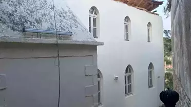 Doğanbey Camii'nin Çatısı Düştü