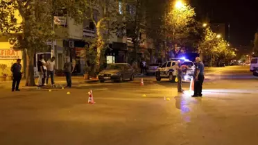 Adana'da Motosikletli Şahıslardan Ateş Açma Olayı