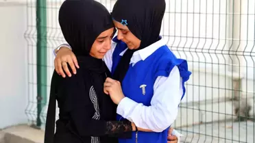 Adana'da 160 Suriyeli Ülkelerine Döndü