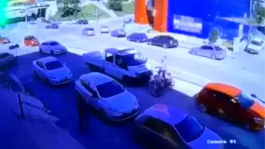 Mamak'ta Motosiklet Kazası: Sürücü Havalandı